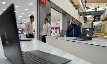 Продажбите на компютри и GSM-и нараснаха с 4,7%