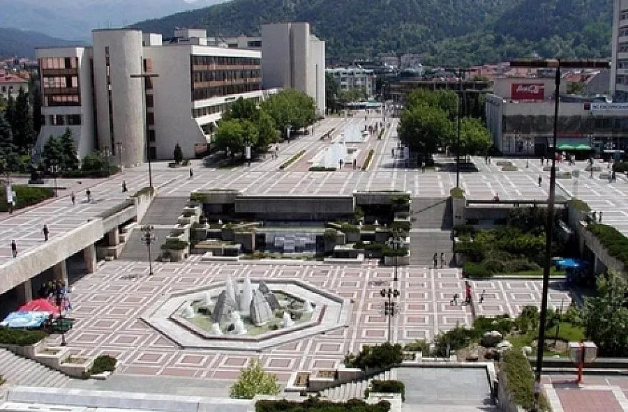 Губернатор уволни юристка за проспано дело