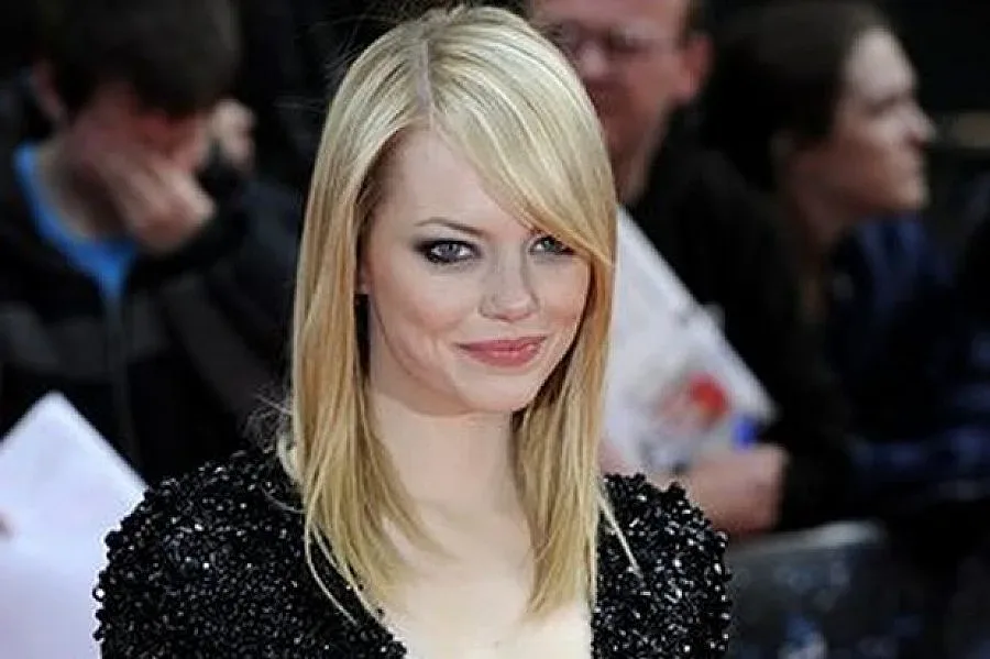 Ема Стоун отива при далматинците