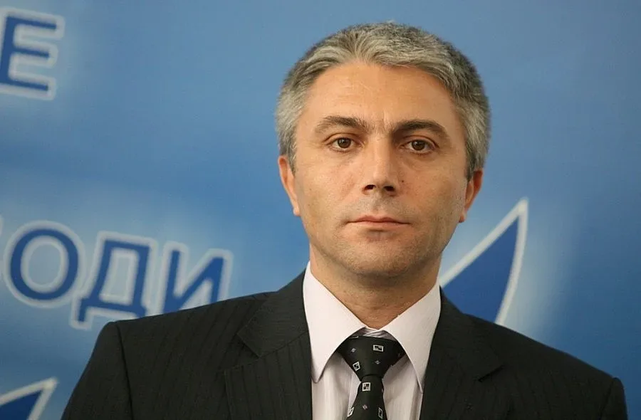 ДПС-Сливен: Няма да допуснем разединение на партията