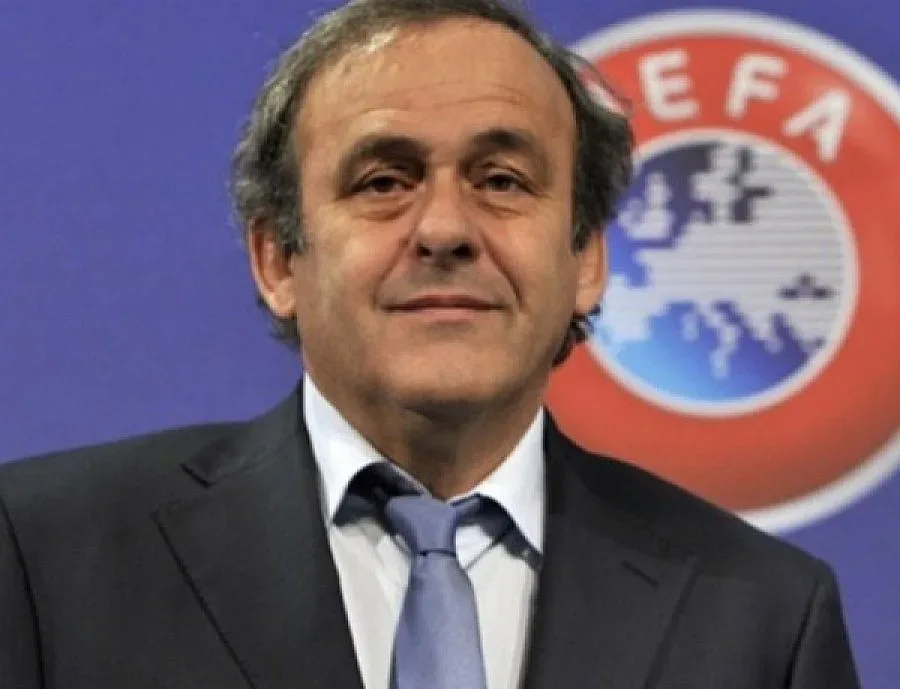 Платини сам се оттегли от битката за ФИФА