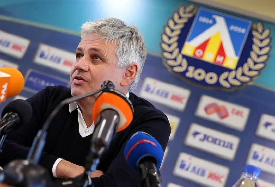 Искат милиони от "Левски" за играчи