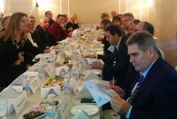 Ирена Соколова организира бизнес-закуска в Перник