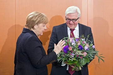 Трима заподозрени за атаките в Кьолн (ОБЗОР)