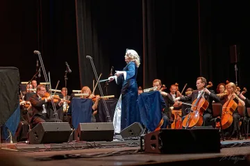 Любка Биаджони представя "Ла травиата"