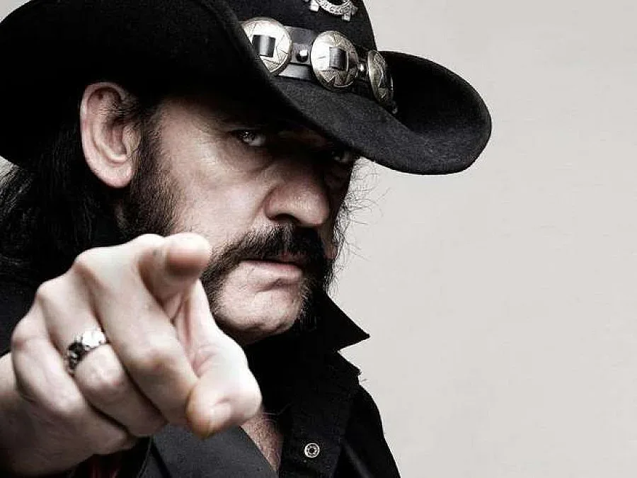 Дават на живо погребението на  Леми Килмистър