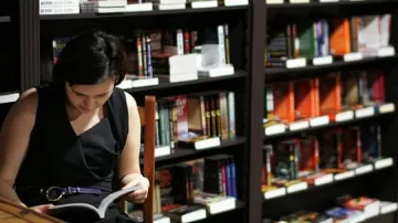 „Подари ми история" набира доброволци