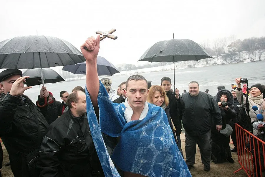 18-годишен грабна кръста в столицата