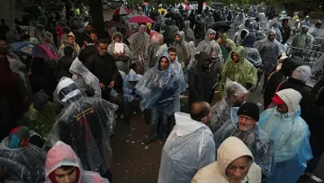 Читател на "Стандарт": Дъщеря ми е в Кьолн, там става страшно