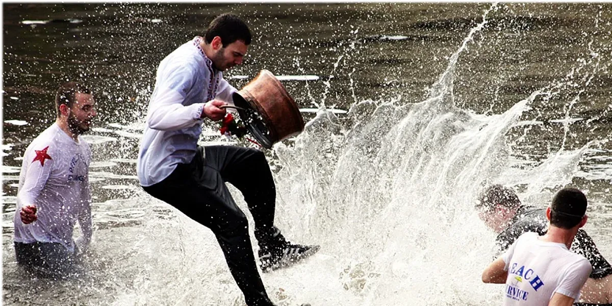 Ивановден! Най-мъжкият обичай и най-строгата забрана