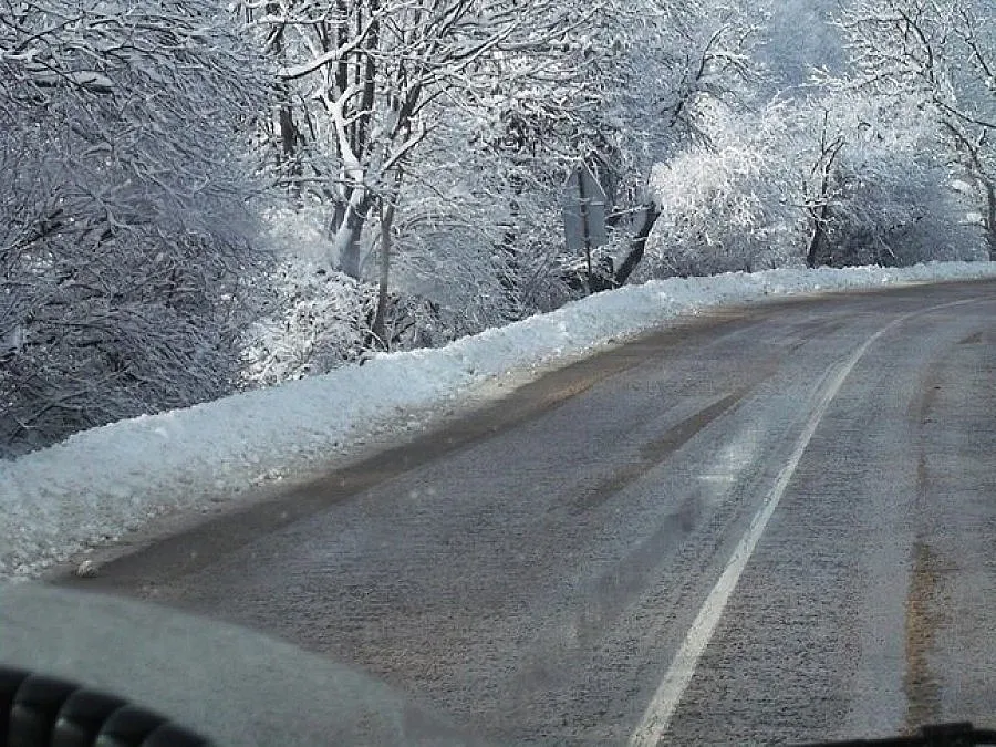 Пътищата в страната са проходими при зимни условия