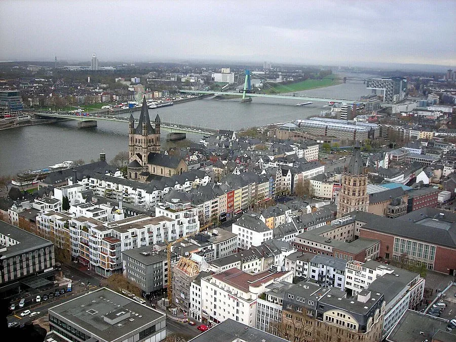 Оплаквания от сексуални посегателства в Кьолн навръх Нова година