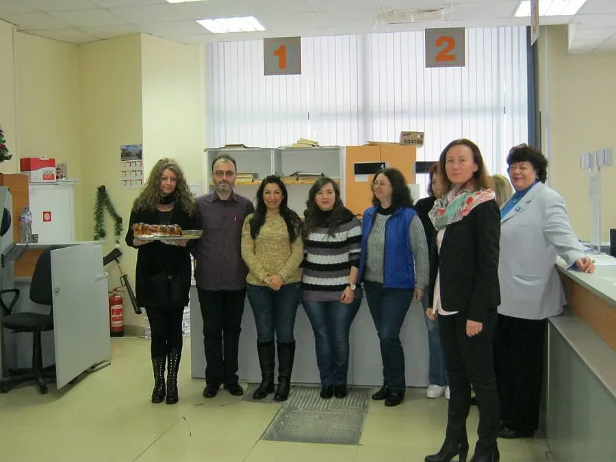 С блага питка и мед НАП посреща своите първи клиенти в Кърджали