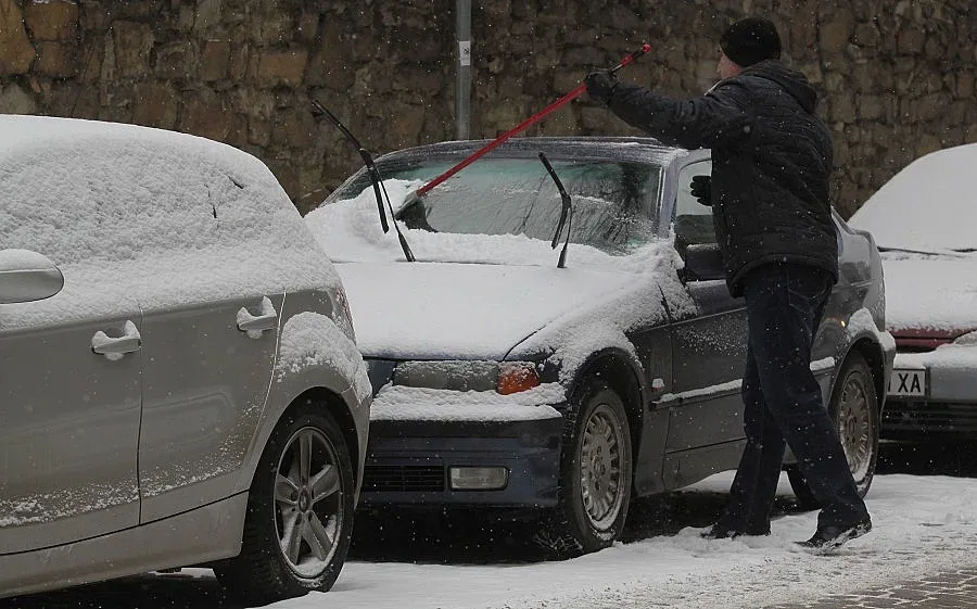 Затвориха Троян-Кърнаре