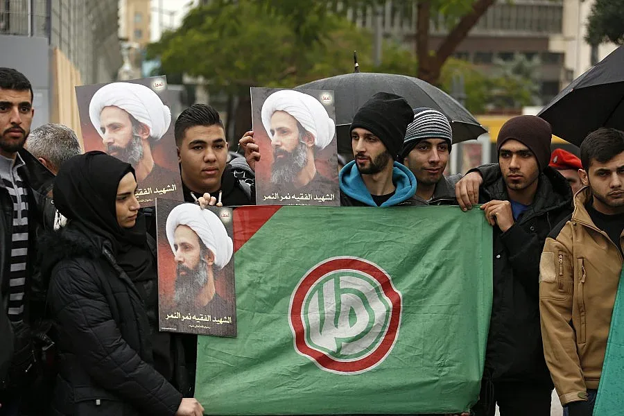 Щурм и палеж на посолство в Иран (ОБЗОР)