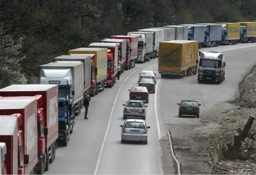 Ограничено е движението на тирове по пътищата с цел безопасност