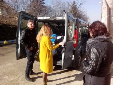 “Дари любов” и кметове в съвместна акция 