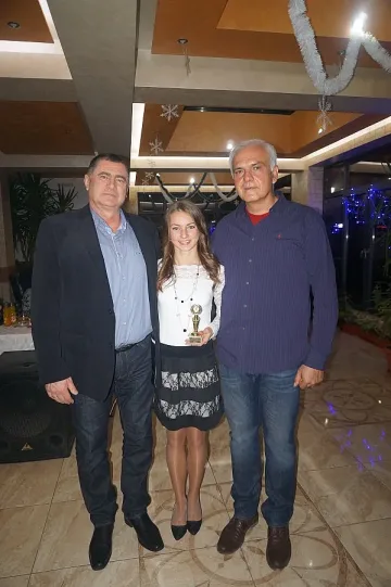 Атлетката Наталия Иванова е спортист №1 на Луковит за 2015-а