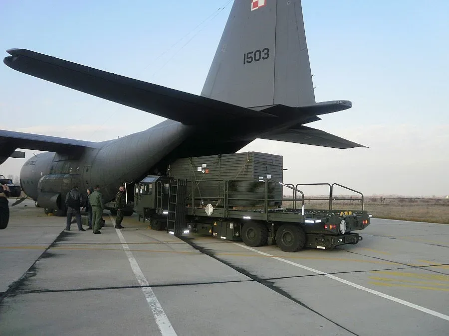 Докараха първите два двигателя за МиГ-29