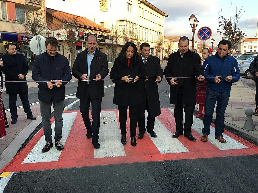 Павлова и Московски откриха рехабилитирания път Мадан-Златоград- Бенковски