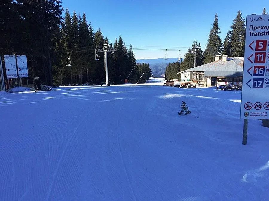 Дете пострада при сблъсък със скиор на Пампорово