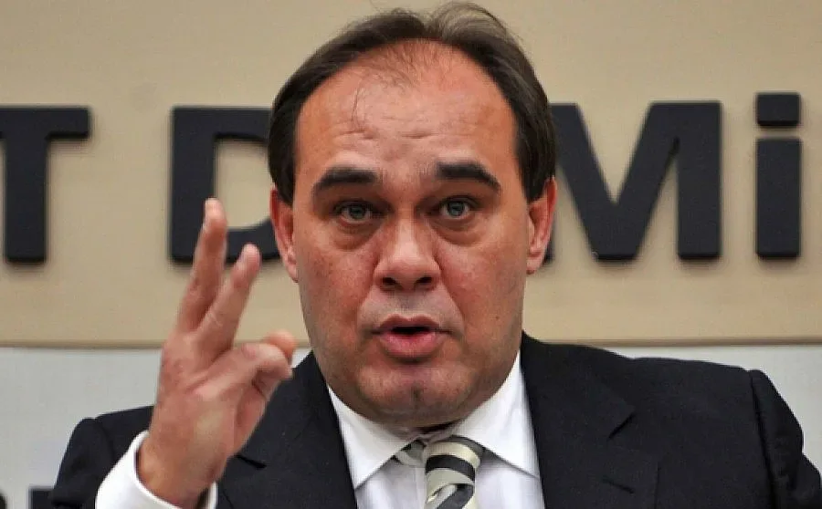 Глоба за Турската футболна федерация заради съдия хомосексуалист