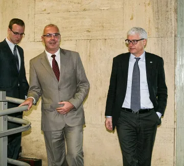 2015: Партийни балади и разпади