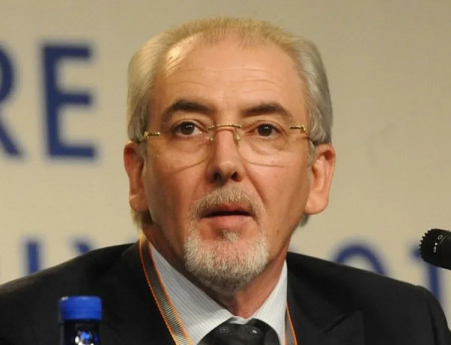 Охраната на Местан глътнала близо 900 000