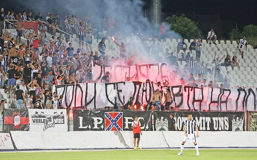 Ултраси окървавиха Коледата в Пловдив (ОБЗОР)