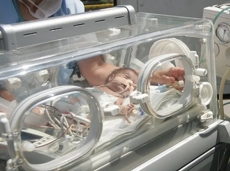 Бургазлийка дари кувьоз на болницата