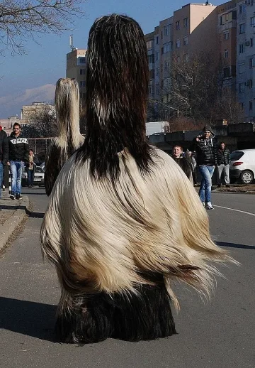 Магарета спират наши кукери за Гърция
