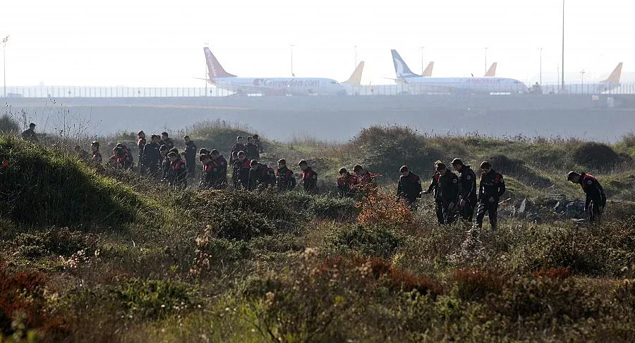 Кюрди поеха отговорност за експлозията на летището в Истанбул