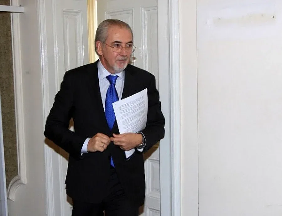 Блиц: Местан основава фундаменталистка партия