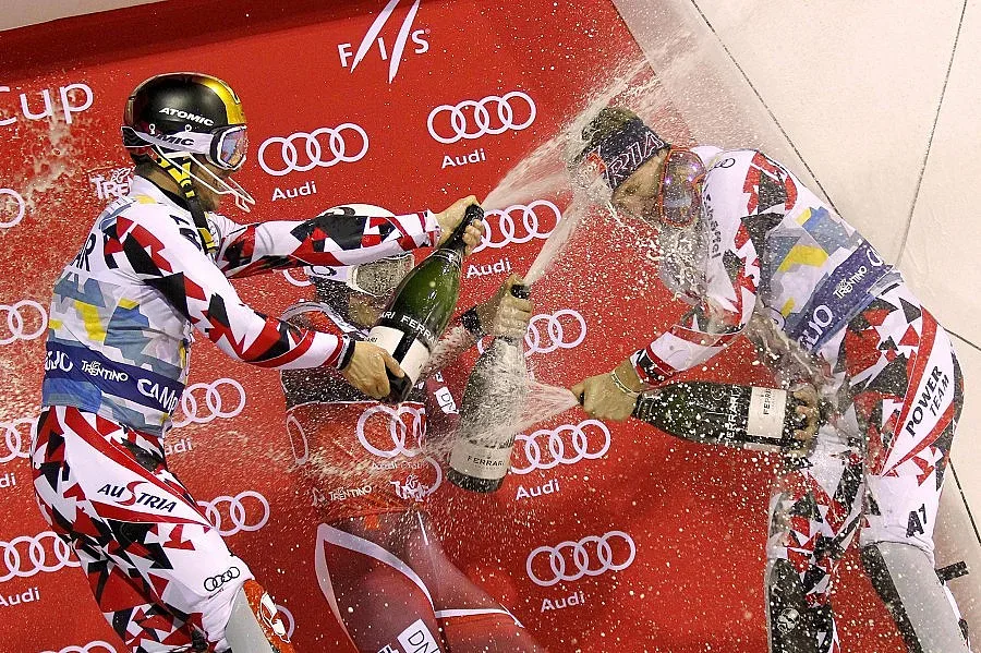 Дрон почти не уби Хиршер