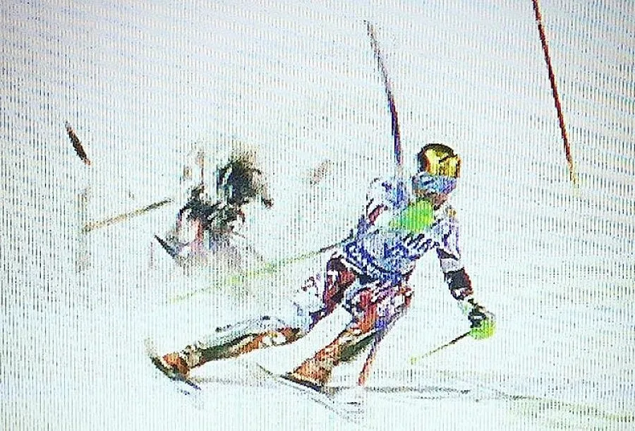 Скиор се размина от сблъсък с дрон (ВИДЕО)