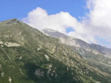 Туристи пострадаха на слизане от връх Вихрен