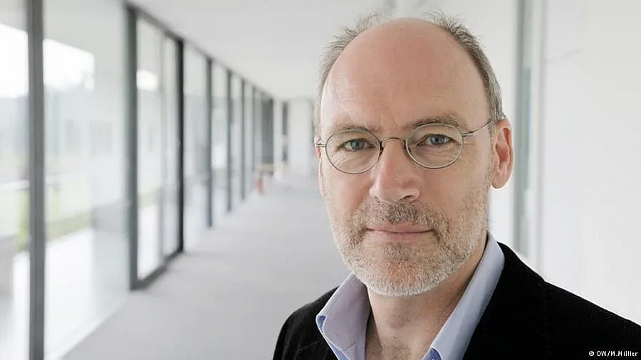 Как Меркел остана сама срещу всички