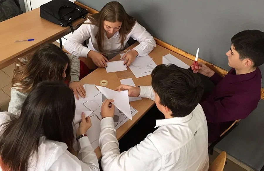 5000 ученици намериха работа