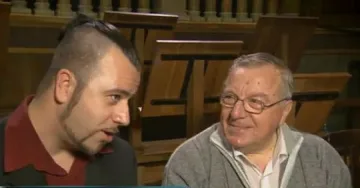 Племенникът на Неофит пази колите на депутатите