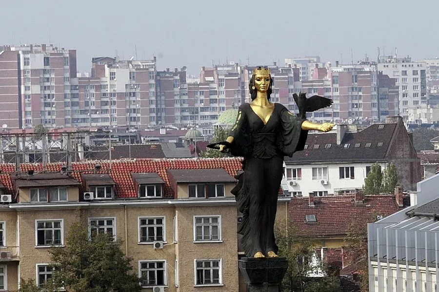 София изкушава с църкви и пазари