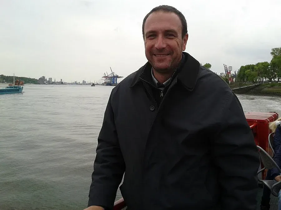 "Безкрайна нощ" на езика на Шекспир