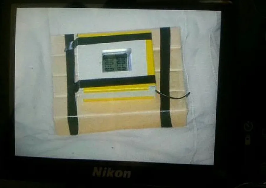 Откриха бомба в самолета, който се приземи извънредно в Кения