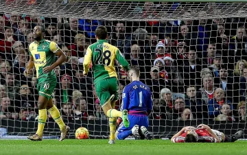 "Юнайтед" продължава спускането по пързалката 