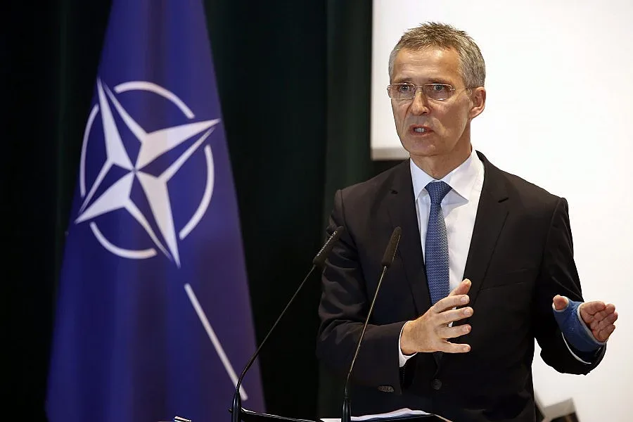 НАТО праща самолети и кораби на Турция