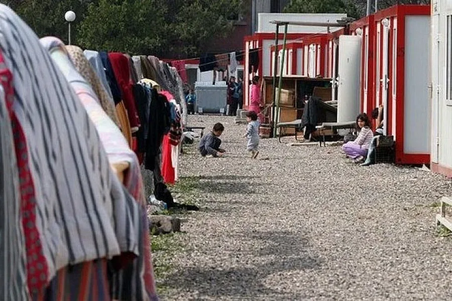 Лагерът за бежанци в Харманли пустее