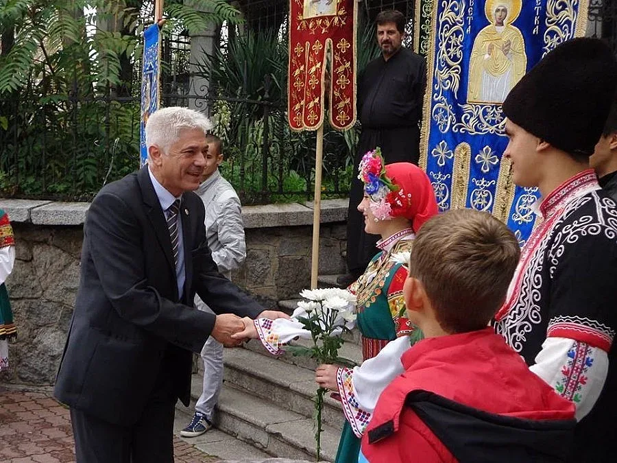 Кметът, който стана Дядо Коледа за Дупница 