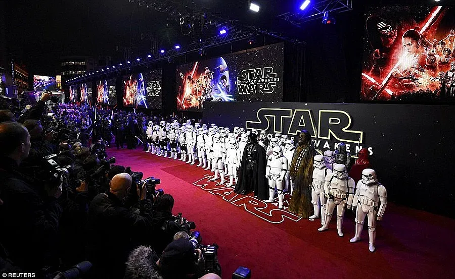 Силата събра 100 милиона долара 