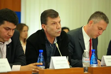 "Олинеза" в примката на братоубийствена война