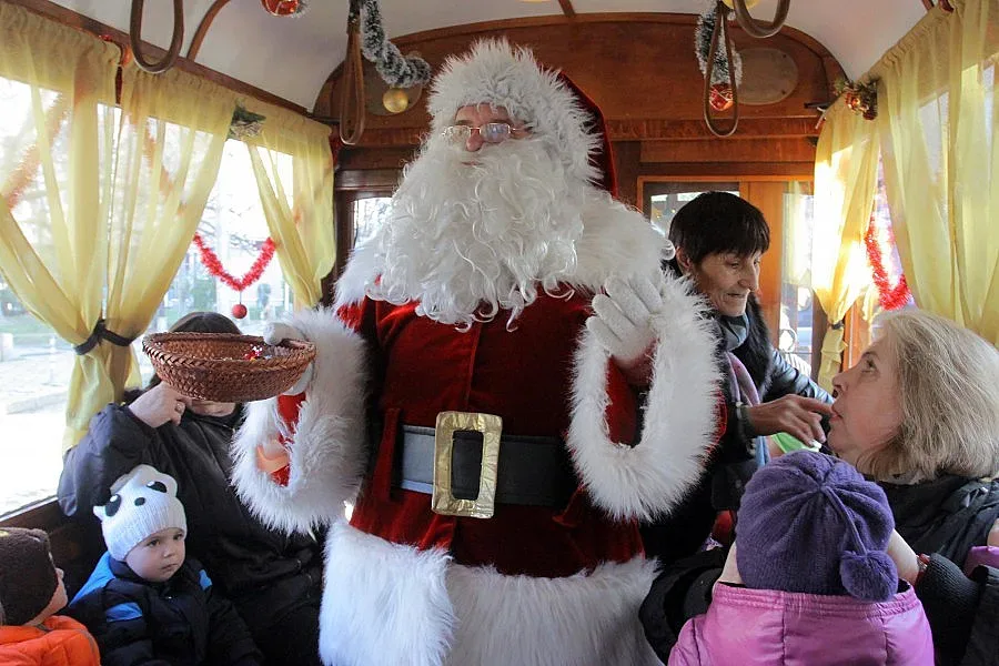 Облачно в петък