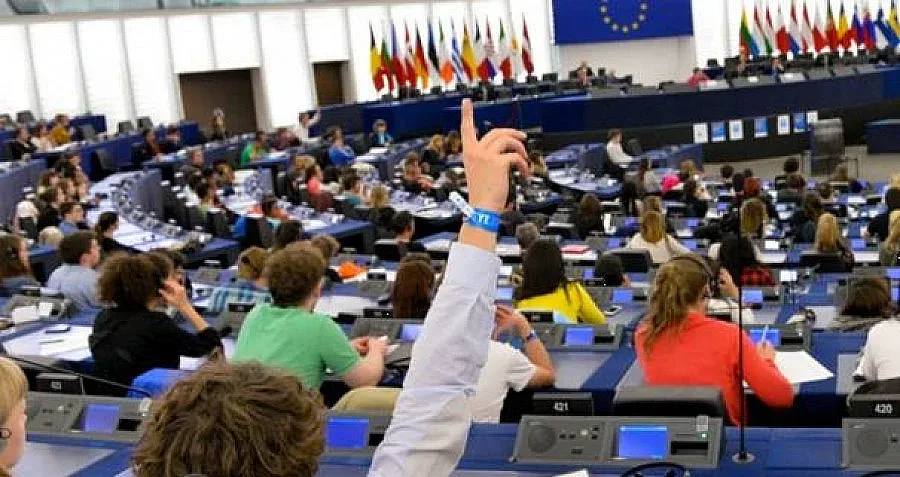 Обявяват конкурс за участие в "European Youth Event 2016"